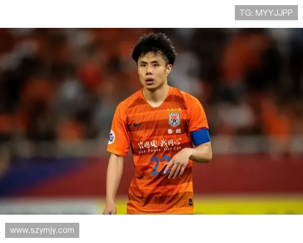 蒿俊闵以坚韧与智慧诠释中国足球精神引领新一代拼搏力量 蒿俊闵以坚韧与智慧诠释中国足球精神引领新一代拼搏力量