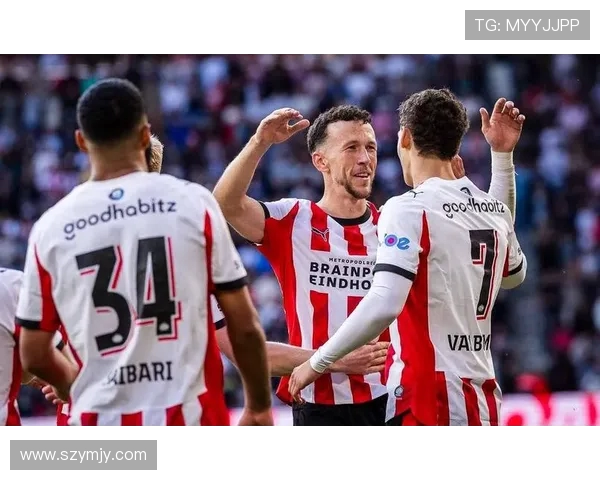 国米与埃因霍温激战欧冠小组赛争夺晋级希望 国米与埃因霍温激战欧冠小组赛争夺晋级希望